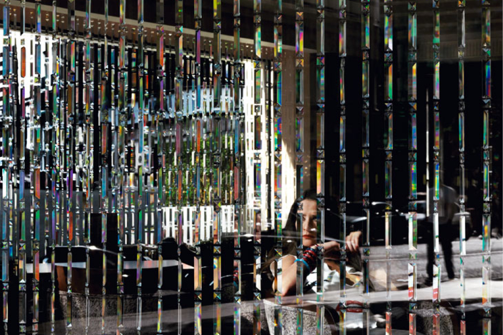 Hannah Starkey, Untitled - September 2008